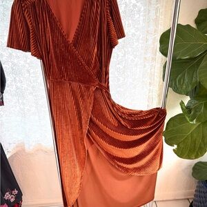 Elegant Rust Velvet Midi Dress